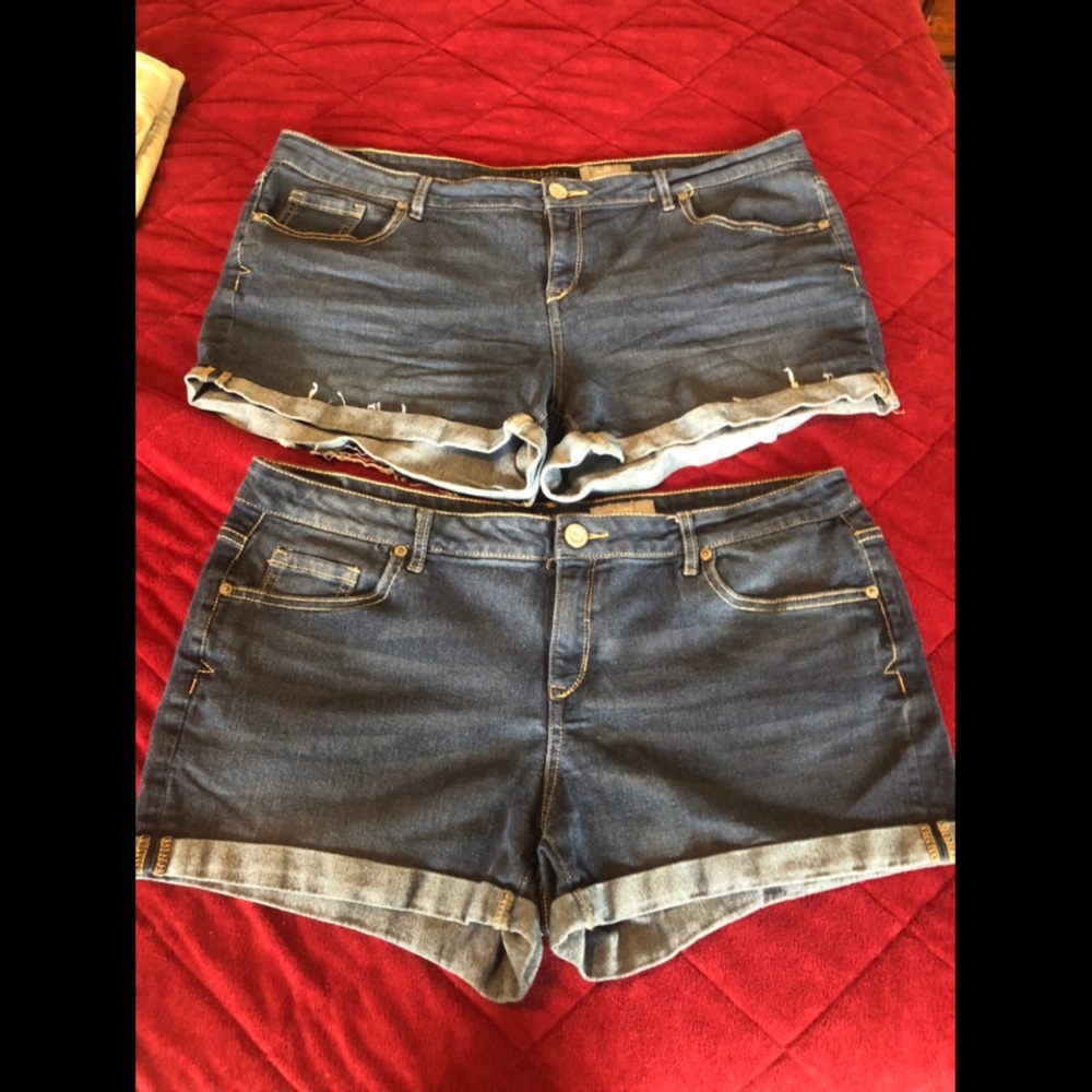 Aeropostale lot of 2 Jean shorts - Picture 1 of 4